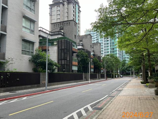 信義區拍賣大樓-3