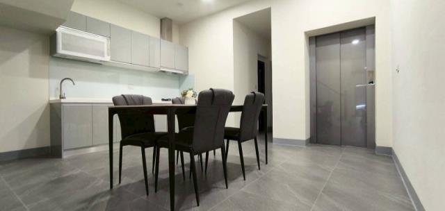 中壢捷運站電梯透天