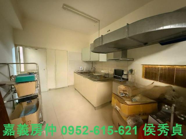 嘉義西區透天_店面-9