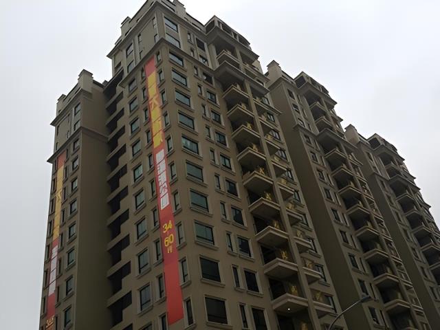 桃園八德拍賣大樓_興仁花園夜市-2