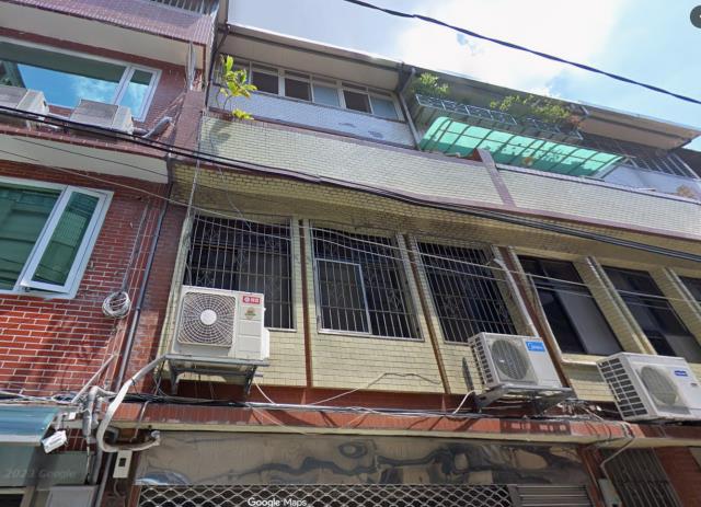 板橋透天_附頂樓加蓋法拍-2