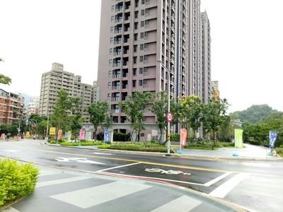 新北新店大樓_新店區耕莘醫院法拍-1