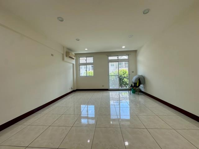 桃園平鎮透天-9