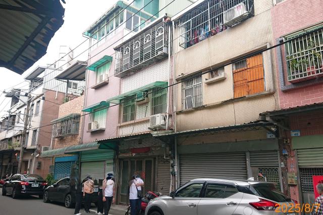 桃園平鎮透天_平鎮工業區商圈拍賣-3