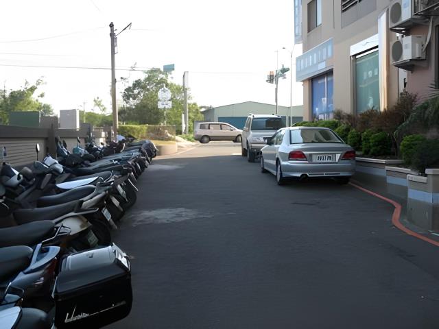 桃園平鎮法拍大樓_套房_中壢後站商圈-4