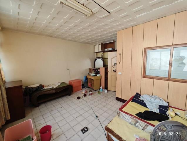 龜山透天_附三四層頂加法拍-11