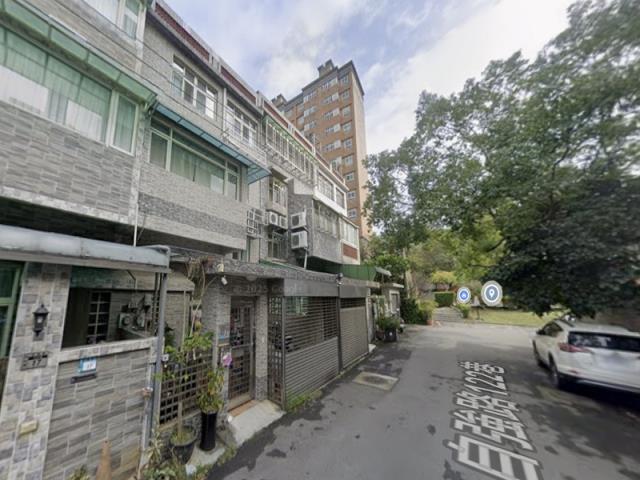 新北淡水透天_附頂樓加蓋法拍-4