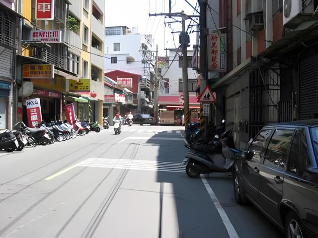 新北淡水法拍華廈_挑高4米5格局-9