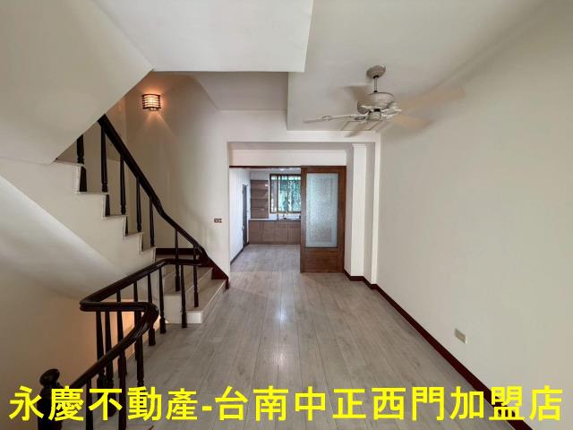 台南南區透天-7