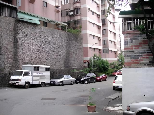 信義區華廈法拍-5