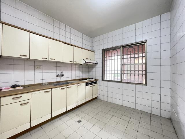 岡山大樓_店面-11