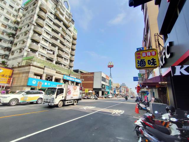 高雄前鎮大樓_店面-4