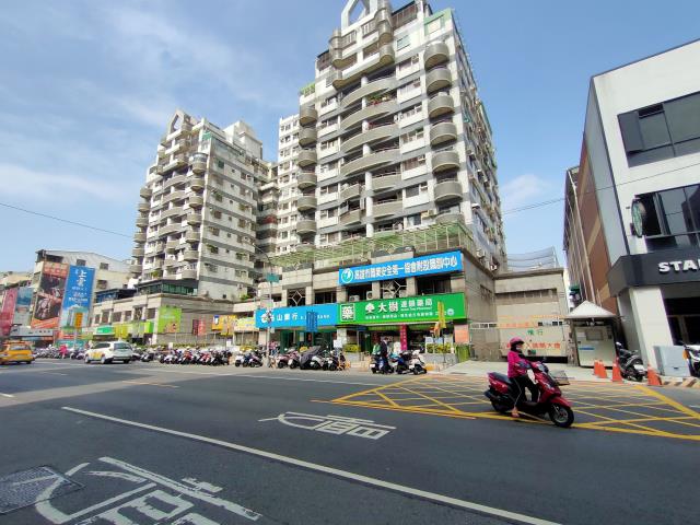 高雄前鎮大樓_店面-9