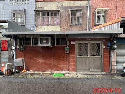 桃園中壢法拍透天-1