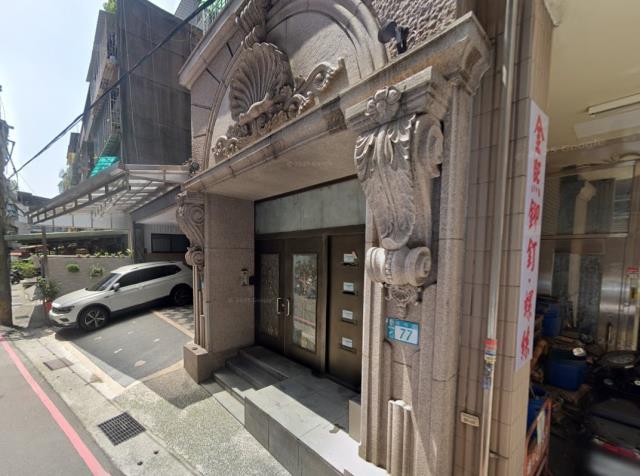 蘆洲華廈法拍-2