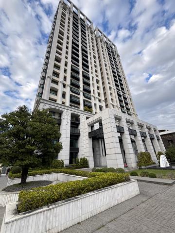 高雄仁武拍賣大樓-1