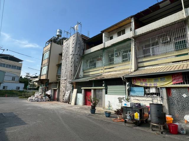 高雄楠梓透天法拍-11