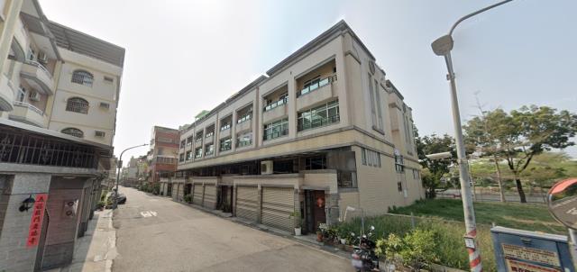 高雄前鎮拍賣透天-3