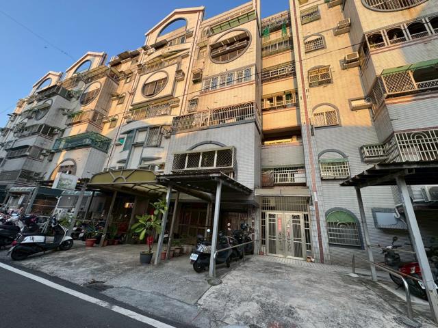 高雄岡山大樓拍賣-4