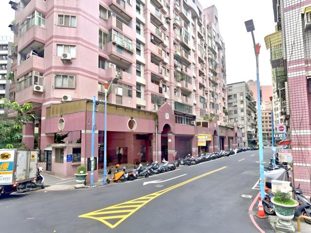 新北五股法拍大樓_店面_一樓-5