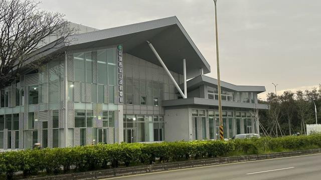 高雄岡山法拍大樓-5