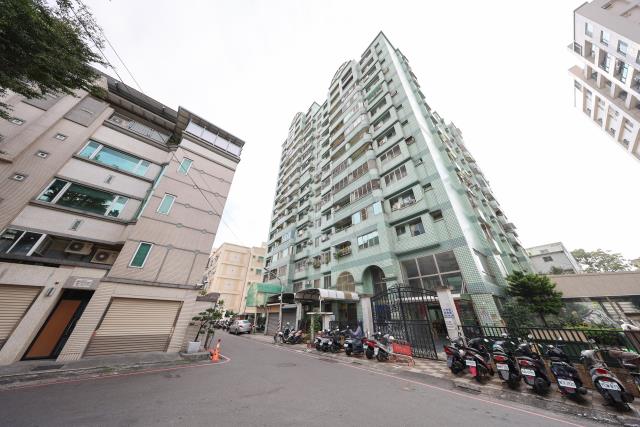 高雄三民區大樓-13