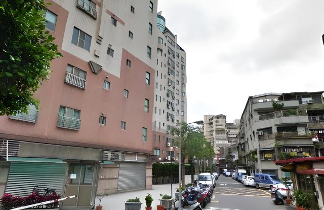 台北萬華法拍大樓-4