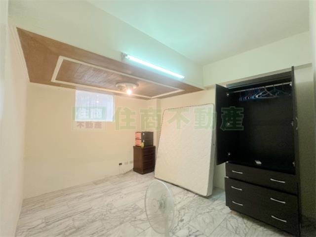 高雄新興區公寓-6