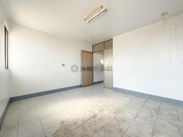 高雄苓雅透天-10