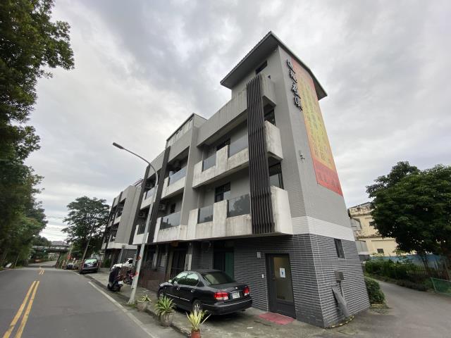 礁溪鄉法拍屋玉民路二段遇見礁溪電梯別墅優室法拍林小陽