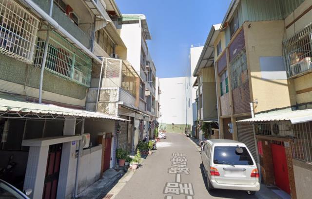 高雄苓雅法拍透天-5