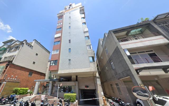 宜蘭市法拍屋成功路延平麗景樓中樓優室法拍林小陽