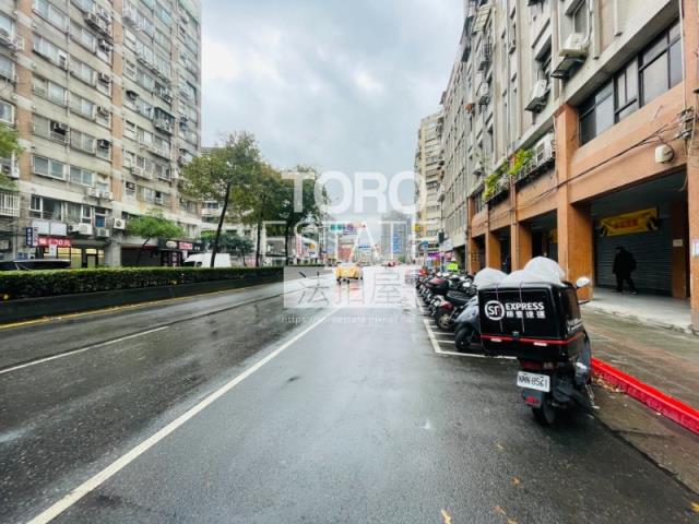 中正區法拍華廈_店面-8