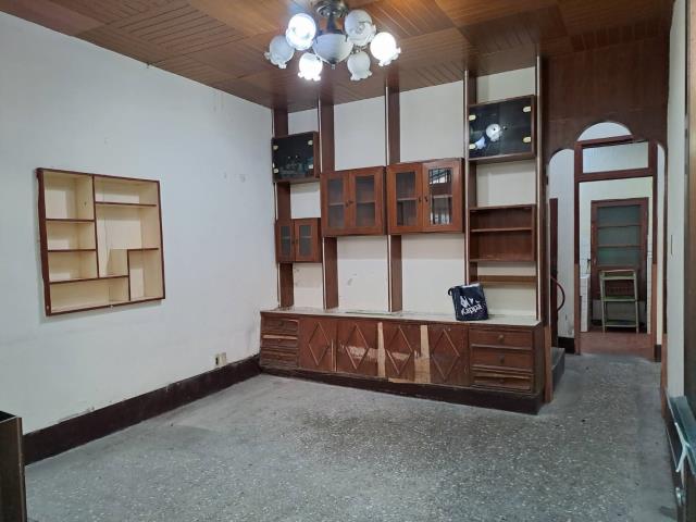 中壢市區活巷老屋透天