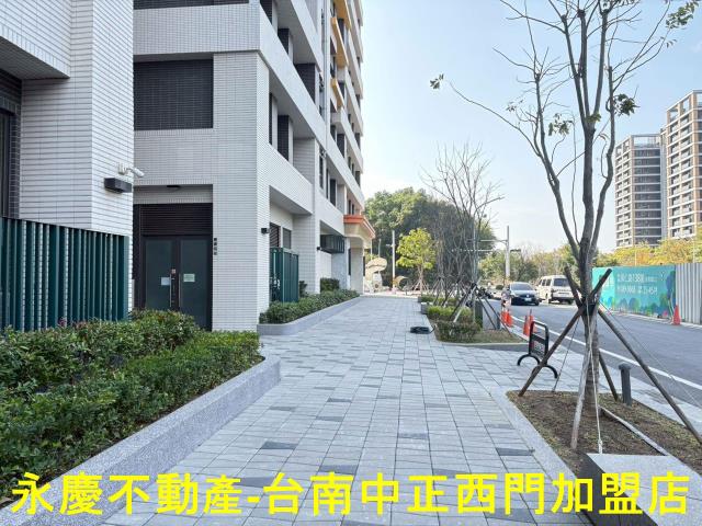 台南仁德大樓_店面-14