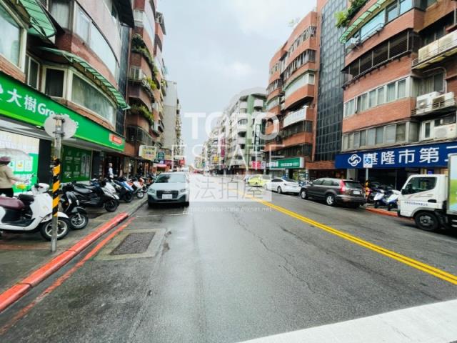 台北法拍大樓_店面-7