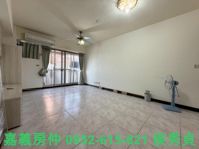 西區華廈有車位