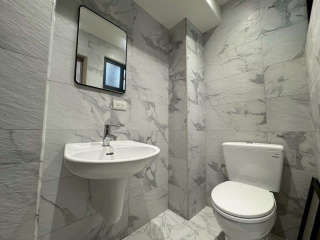 台南南區透天-12