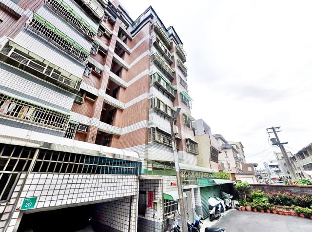 台南法拍華廈-3