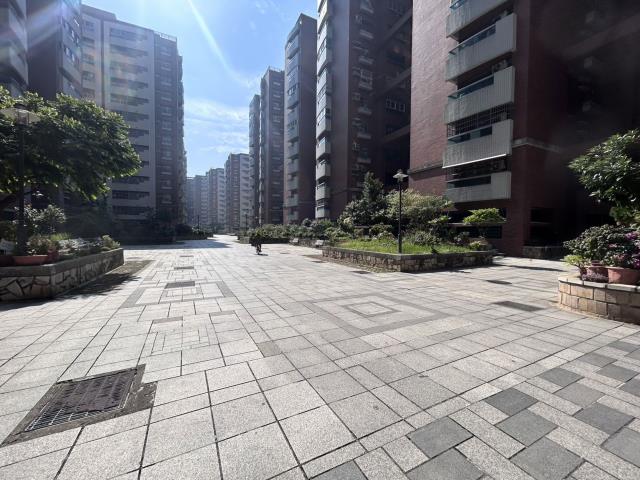 高雄岡山大樓-2