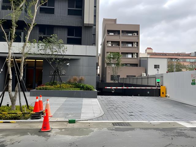 桃園桃園區法拍大樓_桃園愛買商圈-4