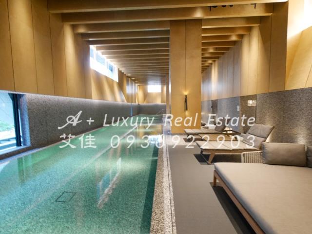 首泰信義溫水泳池