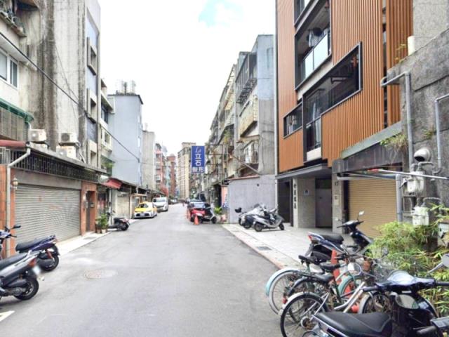 台北信義區大樓拍賣-2