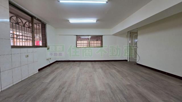 前鎮華廈_店面-3