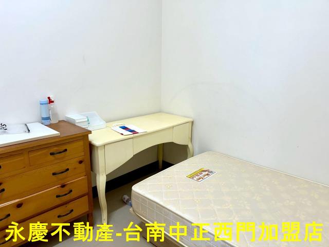 高雄左營透天-8