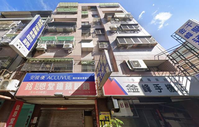 台中法拍屋西屯路二段電梯華廈優室法拍林小陽