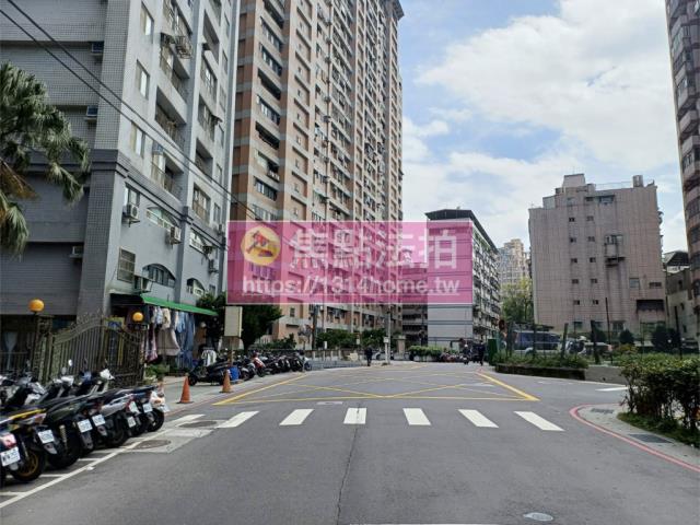 新北淡水拍賣大樓-8