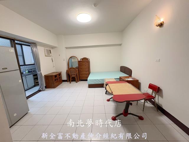 中西區大樓_套房-1