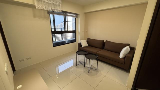 高雄新興區大樓-2