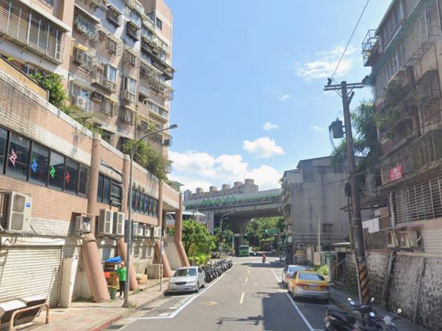 台北南港法拍公寓-3